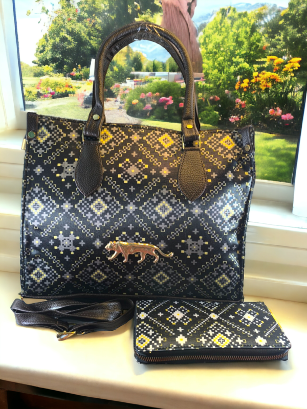 hand bag