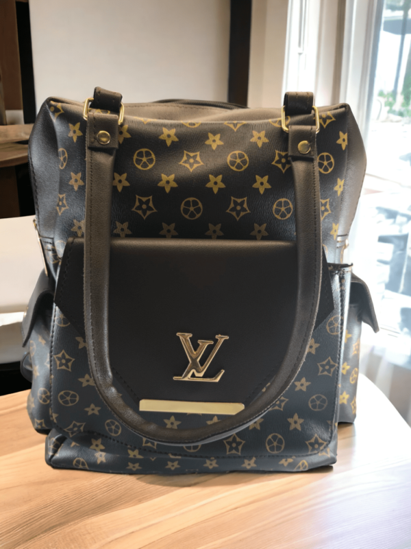 black handbag